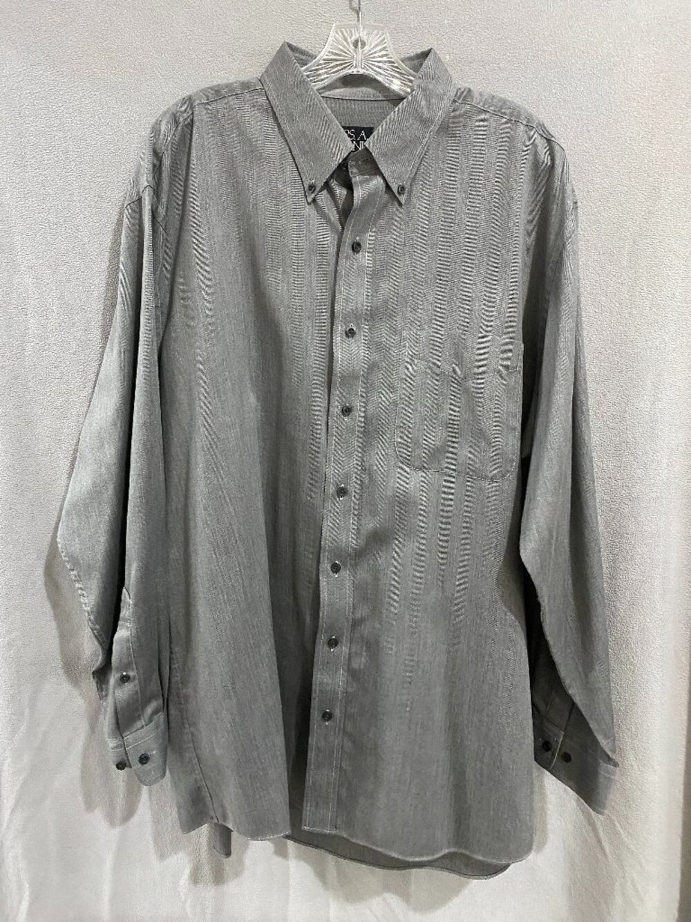 Jos. A. Bank Traveler Men's XL Gray Herringbone Button Down Dress Shirt 100% Cot